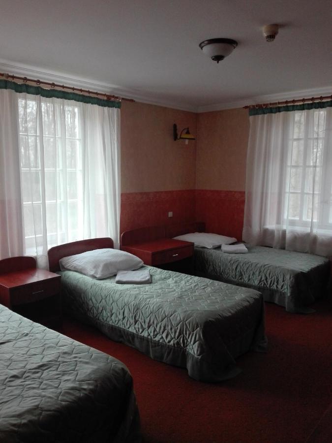 Bed and Breakfast Roskosz Zespol Dworsko Parkowy Бяла-Подляска Экстерьер фото